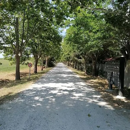 Appartamento Casa Sara Con Wifi E Piscina Comune, A 2 Km Dal Mare *