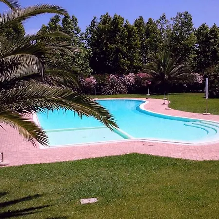 Appartamento Casa Sara Con Wifi E Piscina Comune, A 2 Km Dal Mare