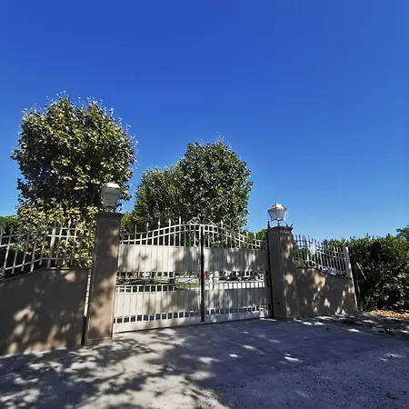 Casa Sara Con Wifi E Piscina Comune, A 2 Km Dal Mare Lejlighed Cecina (Livorno)