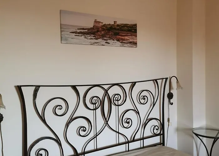 Casa Sara Con Wifi E Piscina Comune, A 2 Km Dal Mare Cecina (Livorno)