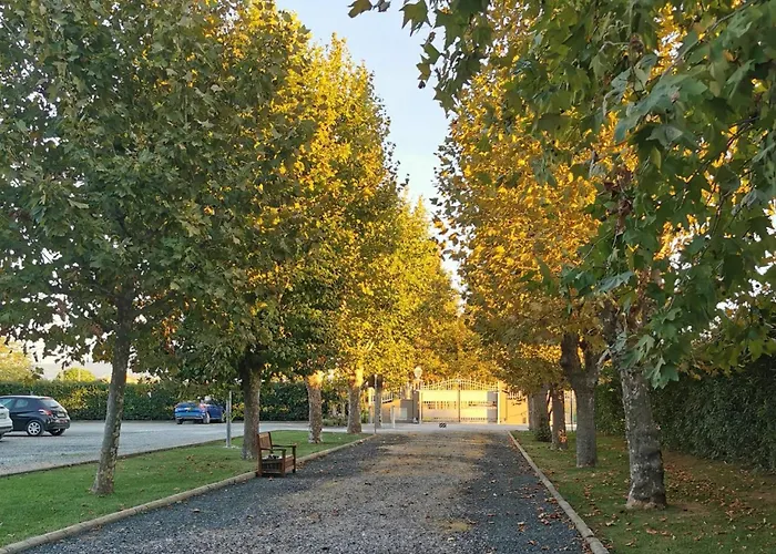 Casa Sara Con Wifi E Piscina Comune, A 2 Km Dal Mare Lejlighed Cecina (Livorno)