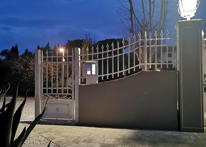 Lejlighed Casa Sara Con Wifi E Piscina Comune, A 2 Km Dal Mare